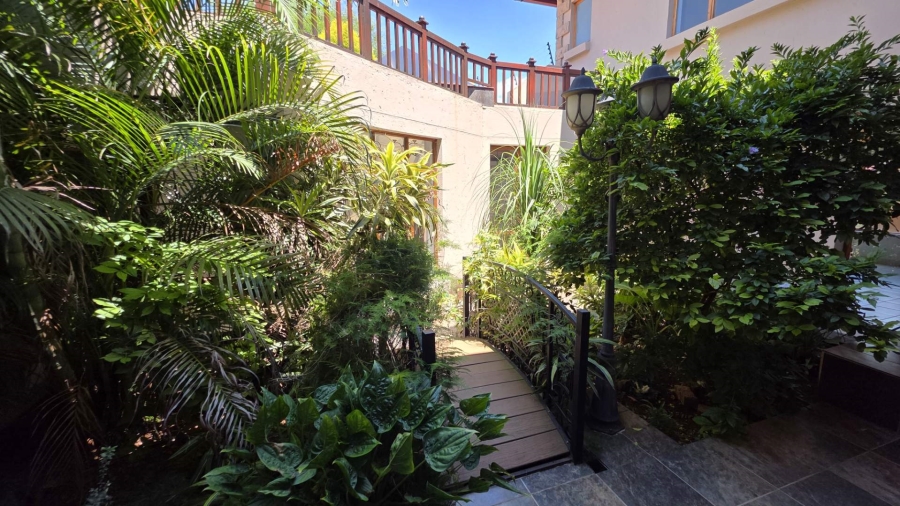 4 Bedroom Property for Sale in Ifafi North West